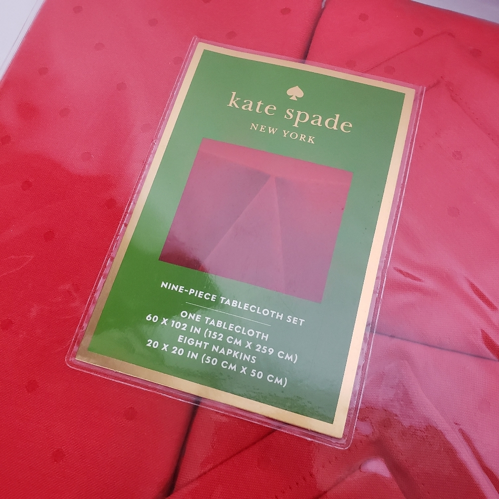 Kate Spade Chriatmas Red Tablecloth Setk